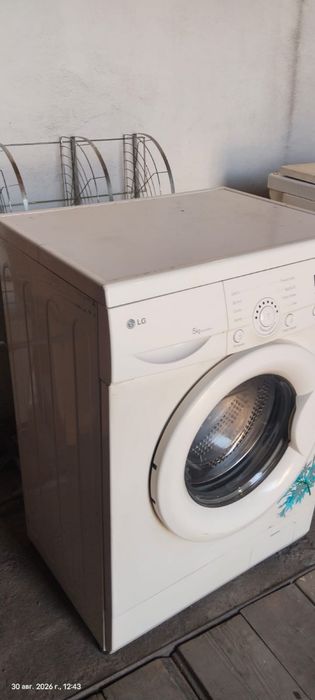Продам стиральную машину