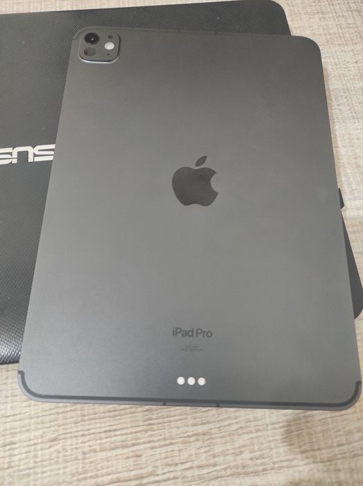 Ipad pro 11 inch m4 sim karta xolati yangi