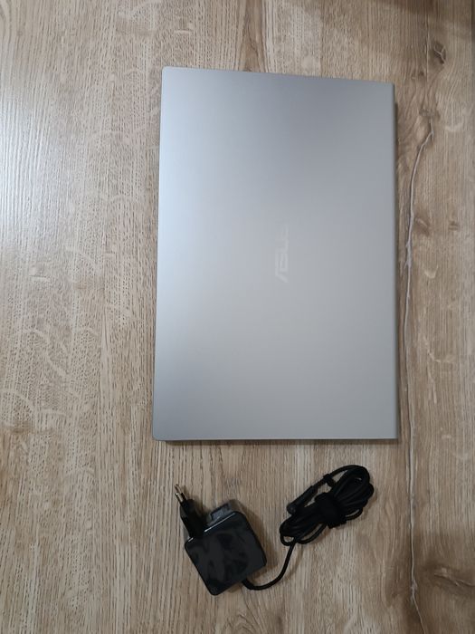 Компактен лаптоп Asus X415EA - 14 инча