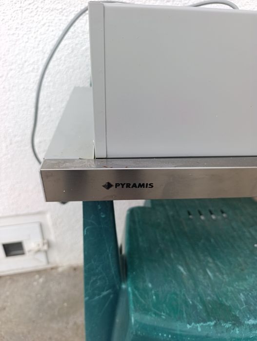 Hotă telescopică Pyramis 400 Ron