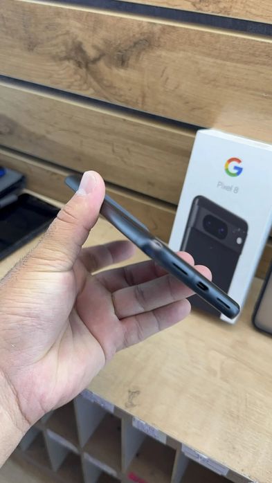 Pixel 8 Почти новый!