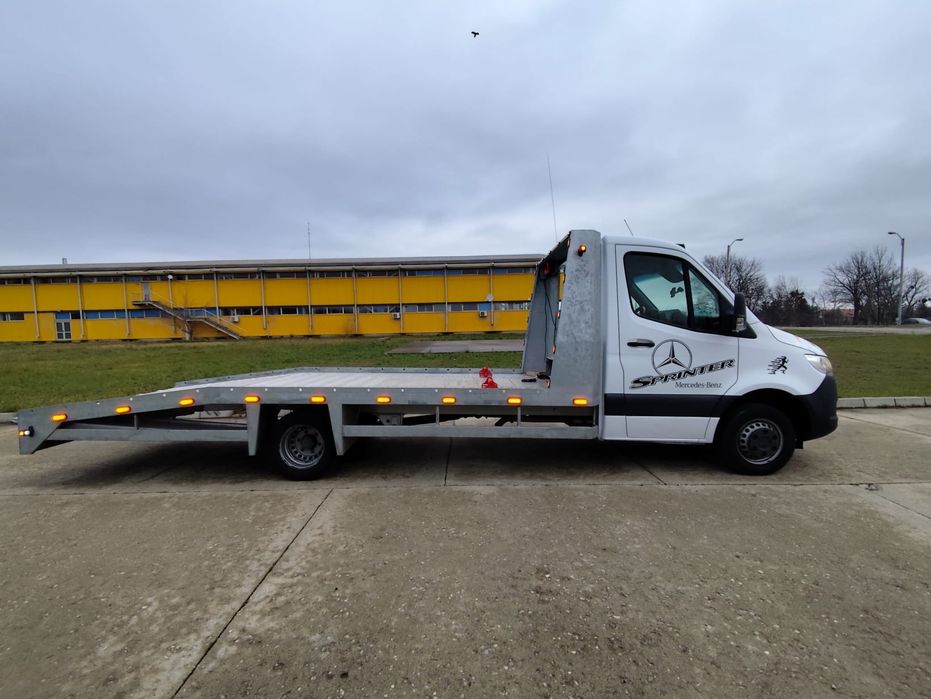 Autoplatforma Mercedes Sprinter / 3.5t