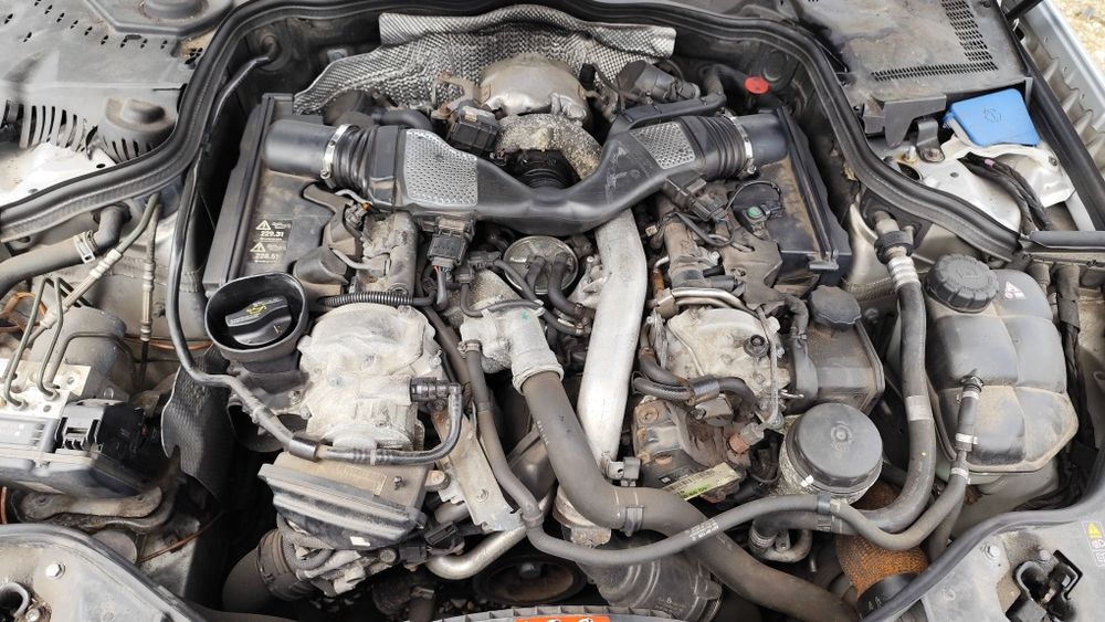 На части W211 320 cdi 642 седан автомат