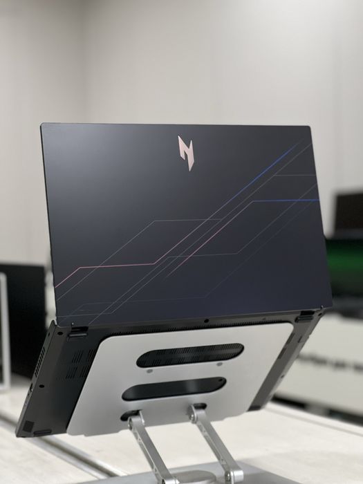 Свежий игровой Acer на RTX 5050
