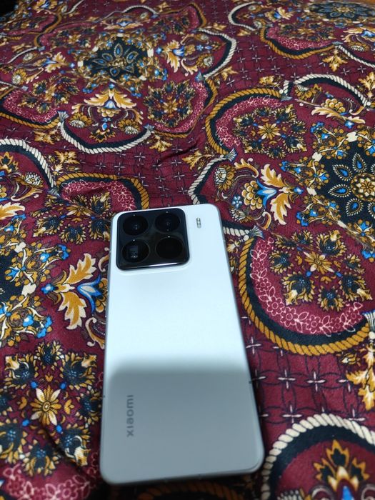 Xiaomi 15 pro  flagman