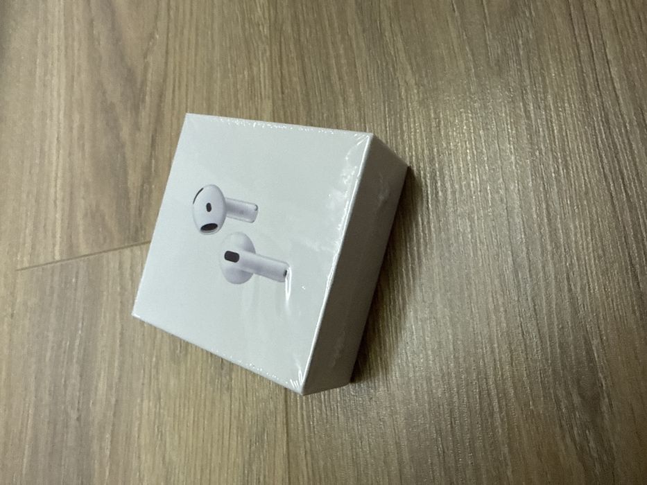 Продам airpods 4 люкс качество