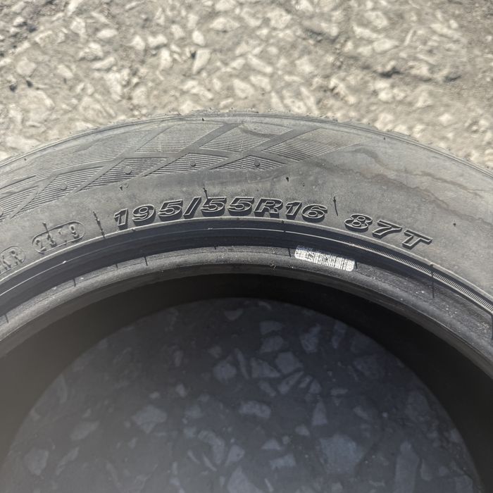 2 броя зимни гуми Nexen 195/55 R16 Dot 2319 ном 908