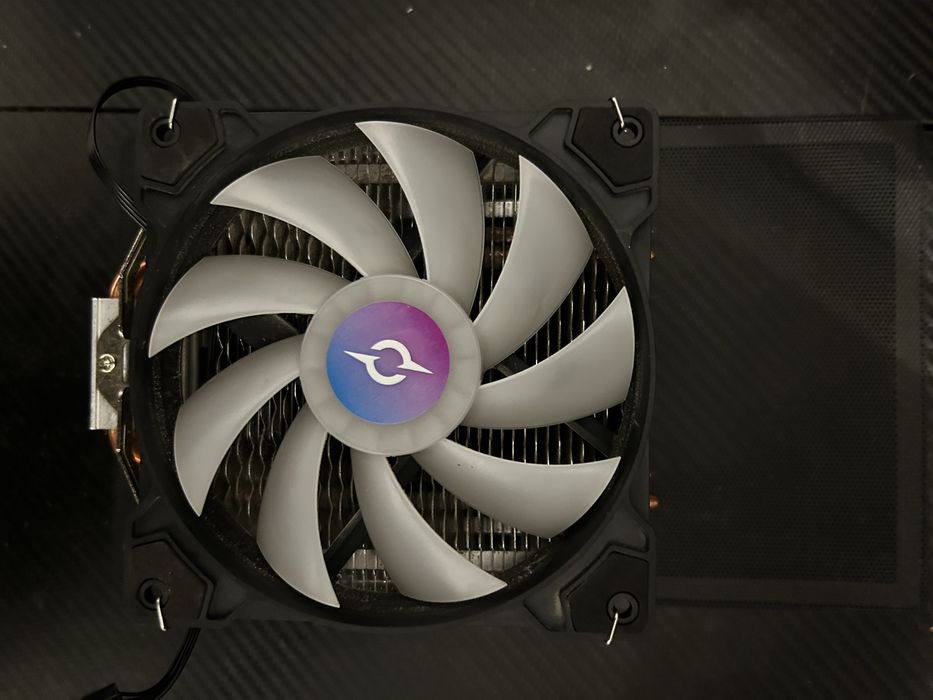 AMD Ryzen 9 7950X + Cooler Aqirys RGB - Pachet AM5