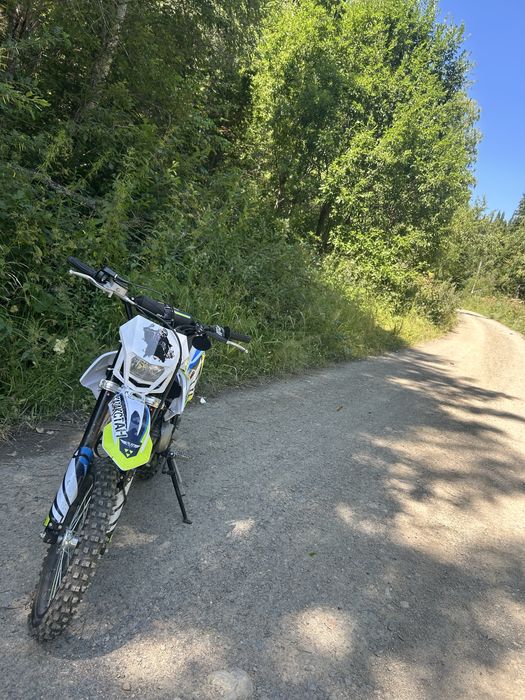 Продам абсолютно новый Пит байк 150 куб