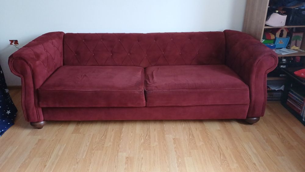 Canapea visinie de vanzare negociabil