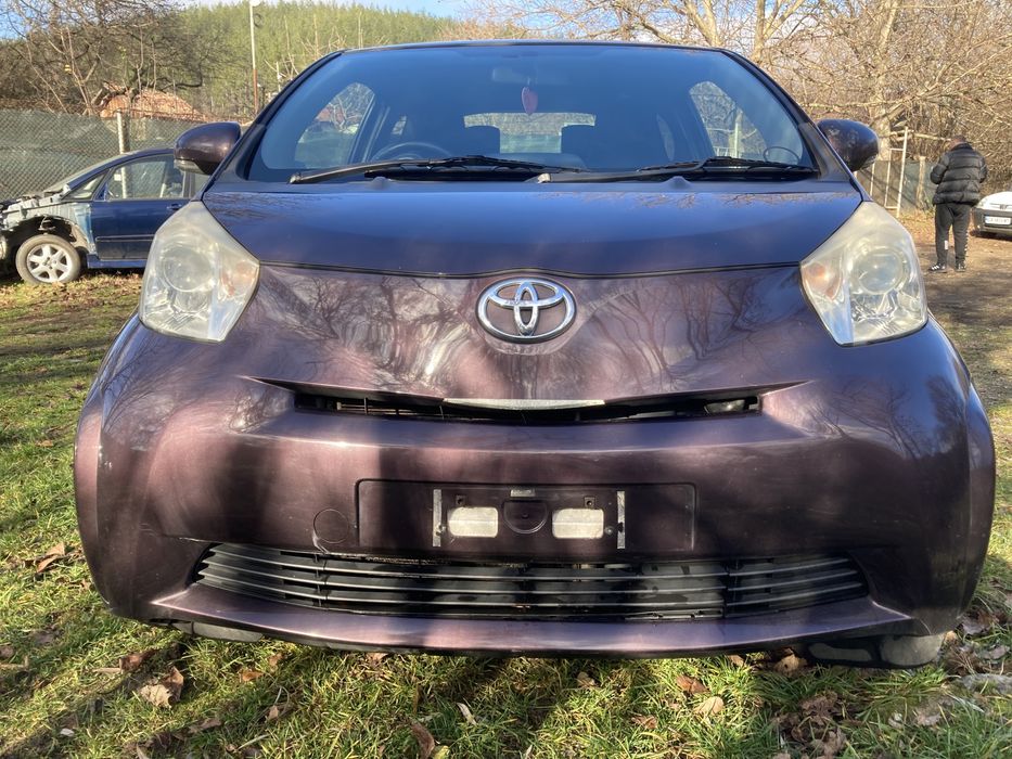 Тойота IQ // Toyota iQ 1.0vvti 2009г // НА ЧАСТИ //