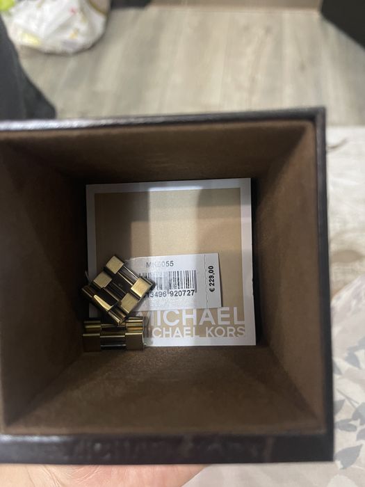 Часы Michael Kors