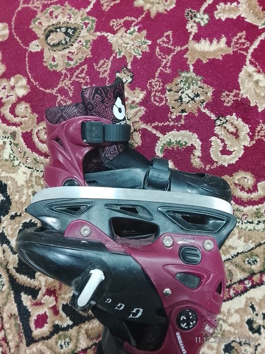 Детские коньки 33-36 р