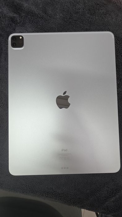 iPad Pro 12.9 m1 (5 поколения)