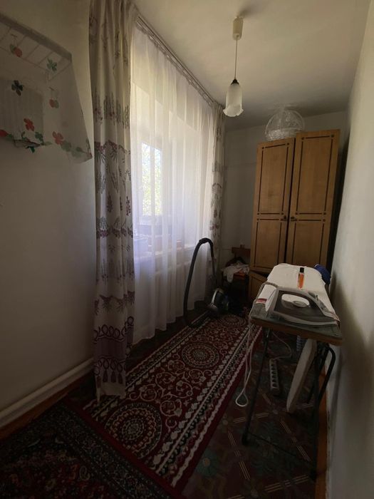 Продаётся двухэтажный дом.