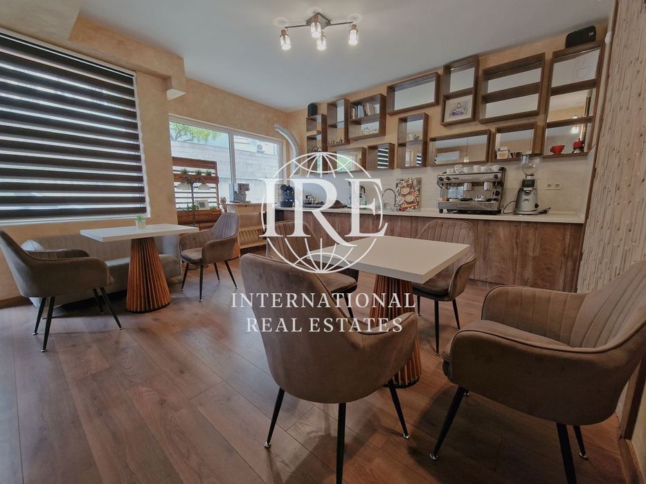 Търговско помещение за под наем! Top локация – идеален център! Чудесн