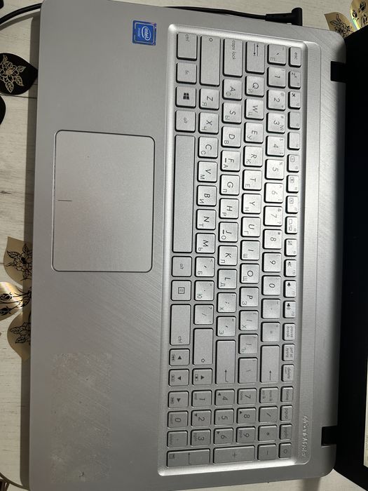 Продам ноутбук ASUS X543