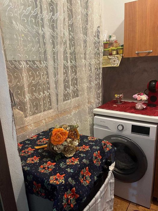 Vind apartament strada borsecului nr x12
