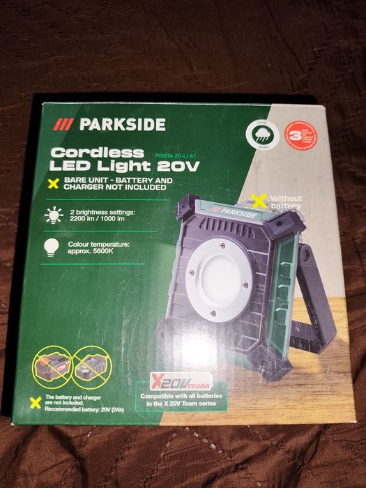 Работна лампа прожектор parkside 20v