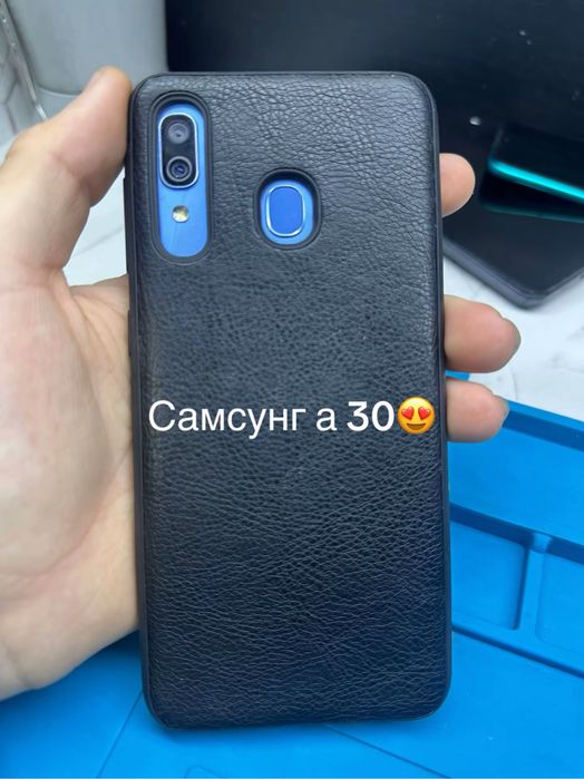 Продам срочно самсунг а30