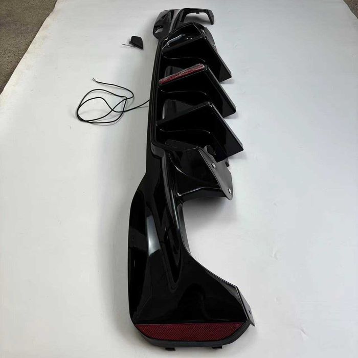 Дифузьор за задна броня на БМВ Ф10 Ф11 BMW F10 F11