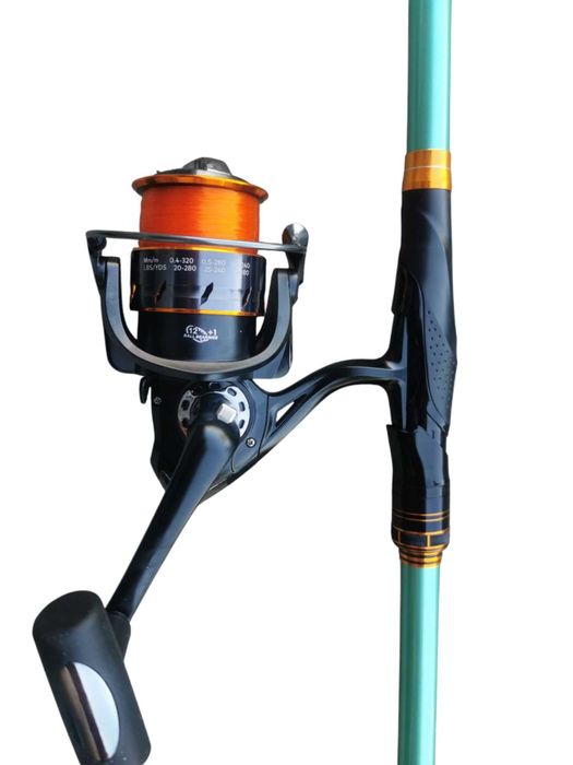 Два карбонови телекарпа 3.60мт + макари VC8000 13 лагера и корда. Нови