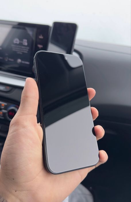 Продам Айфон 16 про