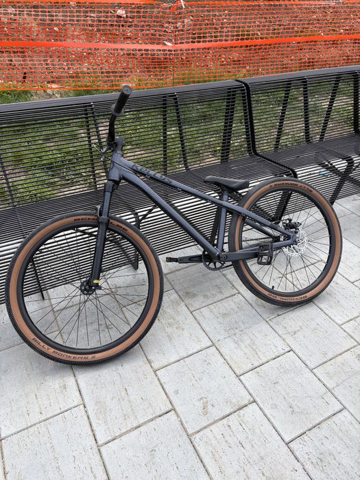 Vand bicicleta dirt jumper