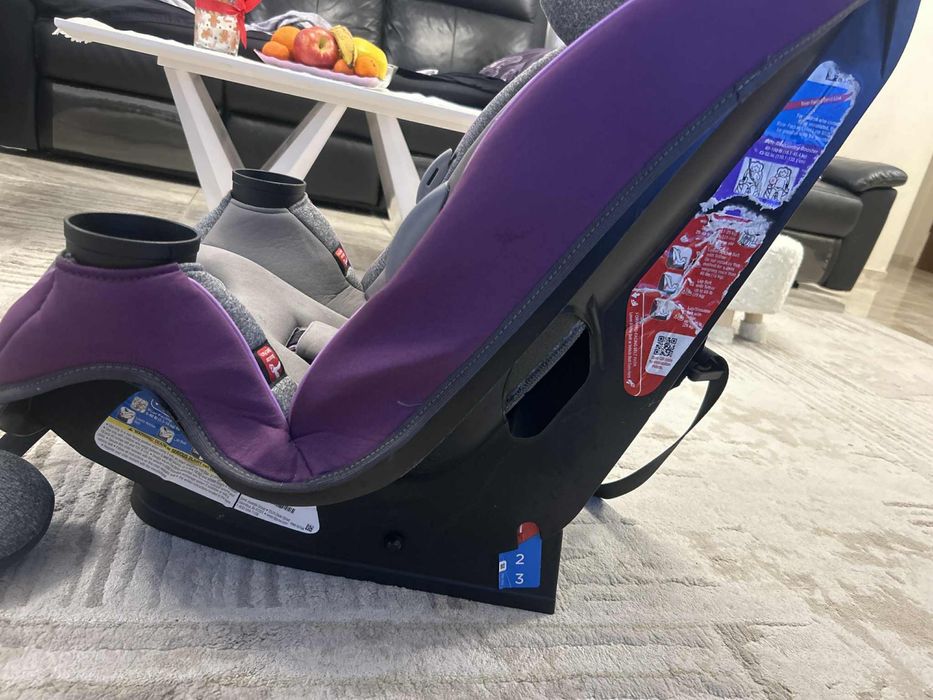 Детско столче за кола Safety 1st – като ново (неизползвано)