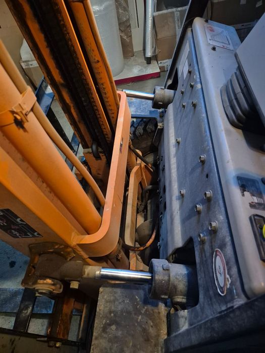 Продам вилочный погрузчик Кара toyota