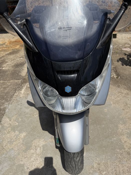 Скутер модел PIAGGIO x8 2005 г