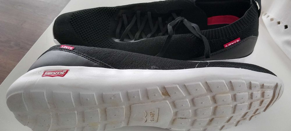 Ghete sport Levis mărimea 47