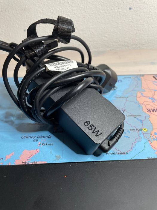 Vand laptop Thinkpad X1 Carbon i7 gen 7 16Gb ram SSD 120GB display 14”