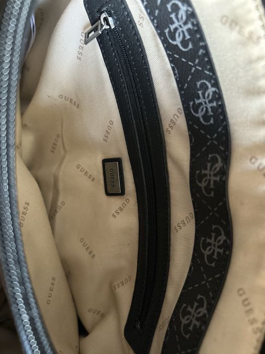 Оригинална чанта GUESS
