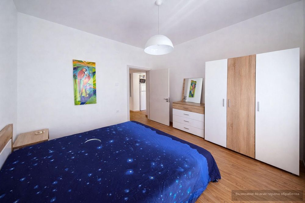 Тристаен апартамент под наем в Център