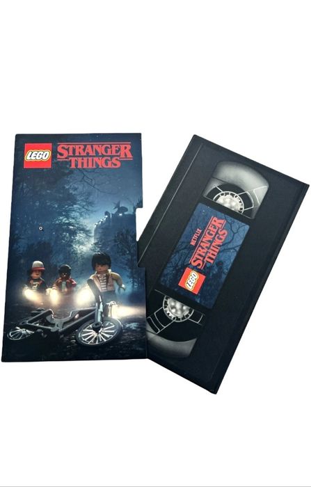 Lego 5005933 Stranger Things Sketchbook LEGO Stranger Things Тефтер