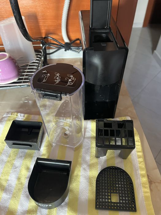 Продавам Nespresso mini