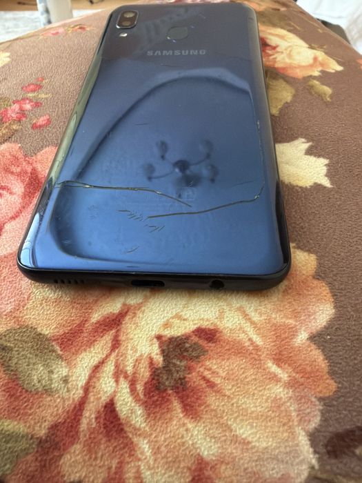 Samsung a20 32gb