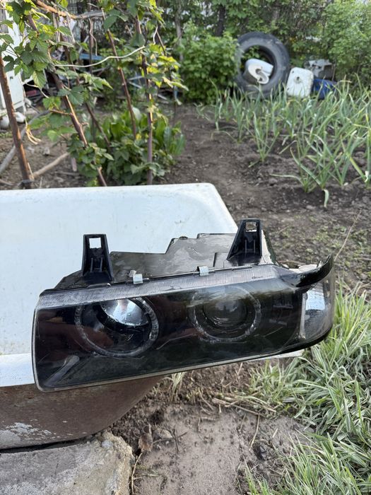 Фара бмв е36 в хорошем состоянии