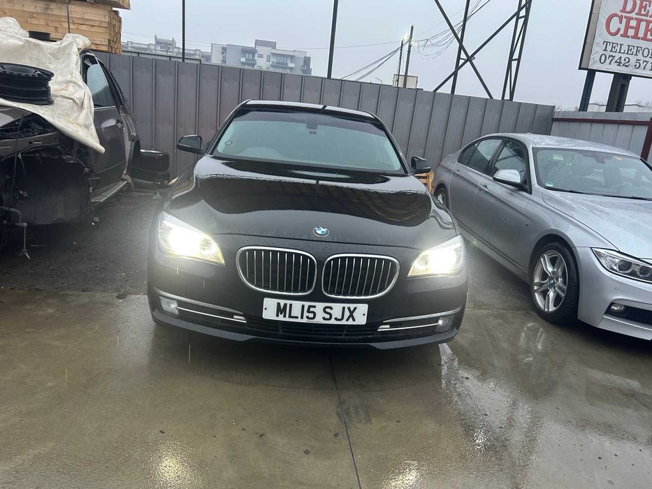 Fata completa BMW Seria 7 F01 F02 facelift, bot complet BMW F01 LCI