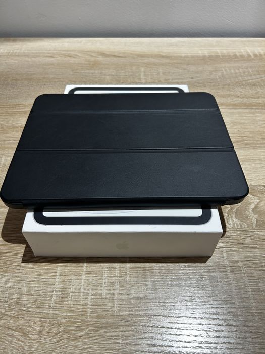 Продам iPad 10-го поколения (10th Generation)
