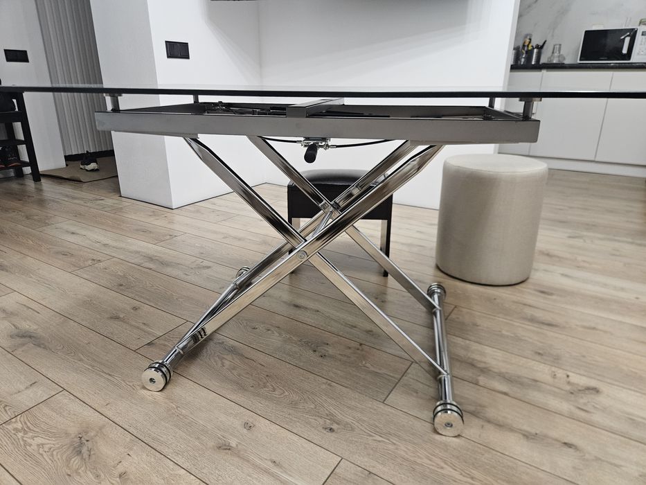 Стол стеклянный для дома