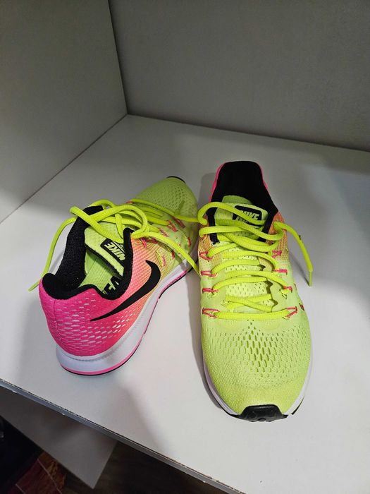 Pantofi Nike marimea 38