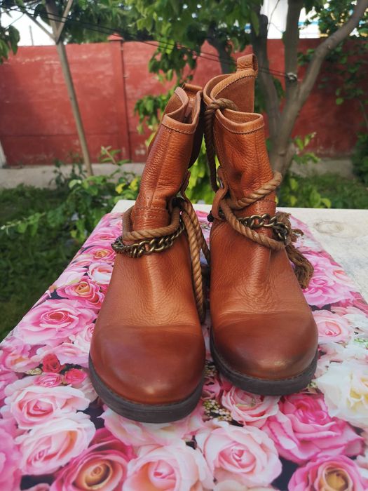 Ghete dama piele moale,marime 37,marca Efetti