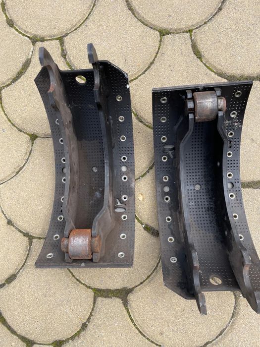 Saboti remotca sau camion