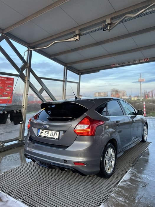FORD Focus 2013 — imagine 5