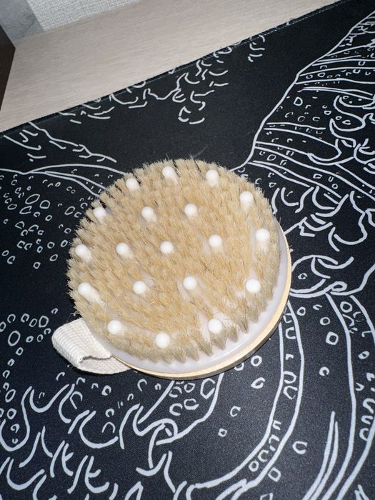 Универсальная Массажная щетка