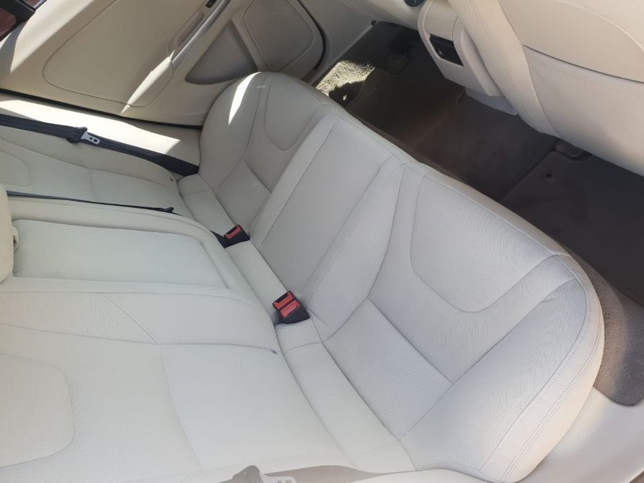 Dezmembrez Volvo S60 II D3 2010 motor 2.0D 120KW 163CP D5204 cutie de viteze manuala 6+1 usa portiera stanga dreapta fata spate bara aripa fuzeta planetara aripa oglinda dezmembrari piese