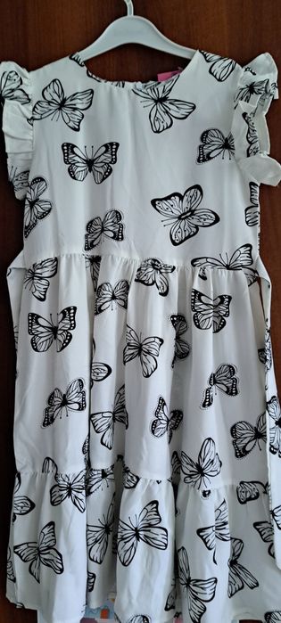 Продам детские платья