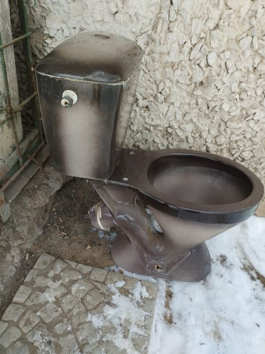 Продам унитаз б/у
